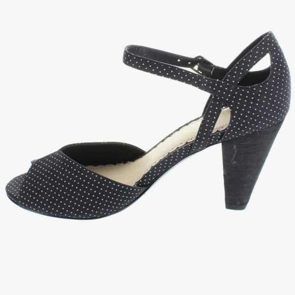(New)Restricted - DANCING DOTS Peep Toe Polka Dot Heel Sandal (New) - Picture 3 of 11